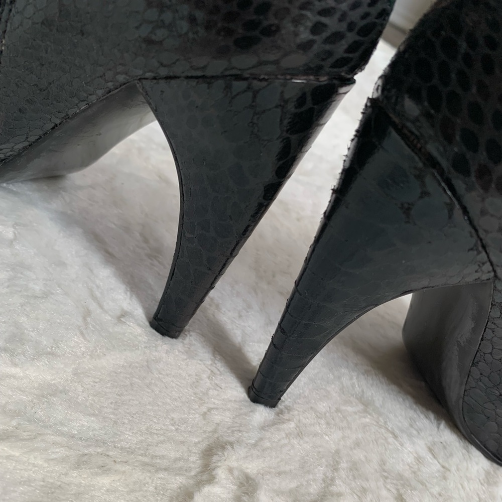 Booties 🖤 - Picture 13 of 15